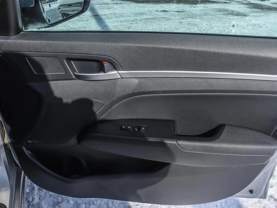 2020 Hyundai Elantra - Image 16 of 20