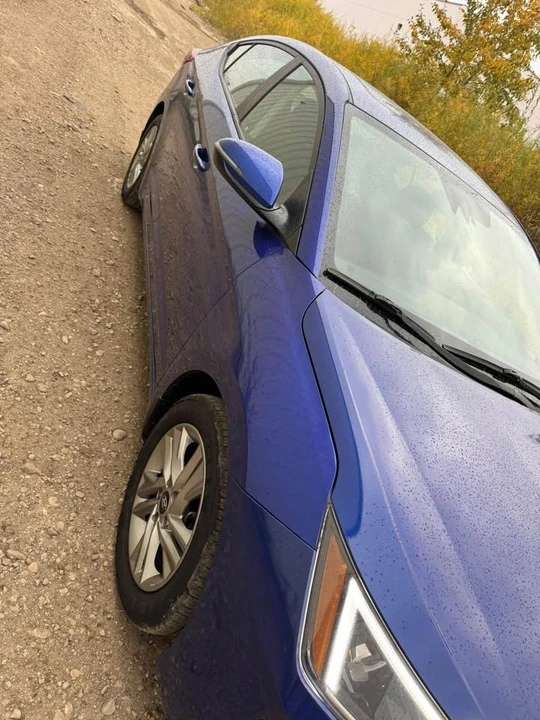 2020 Hyundai Elantra - Image 6 of 10
