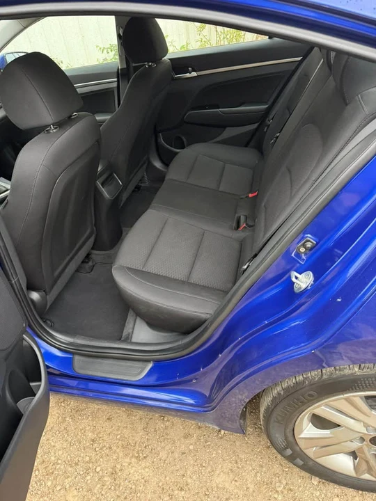 2020 Hyundai Elantra - Image 8 of 10