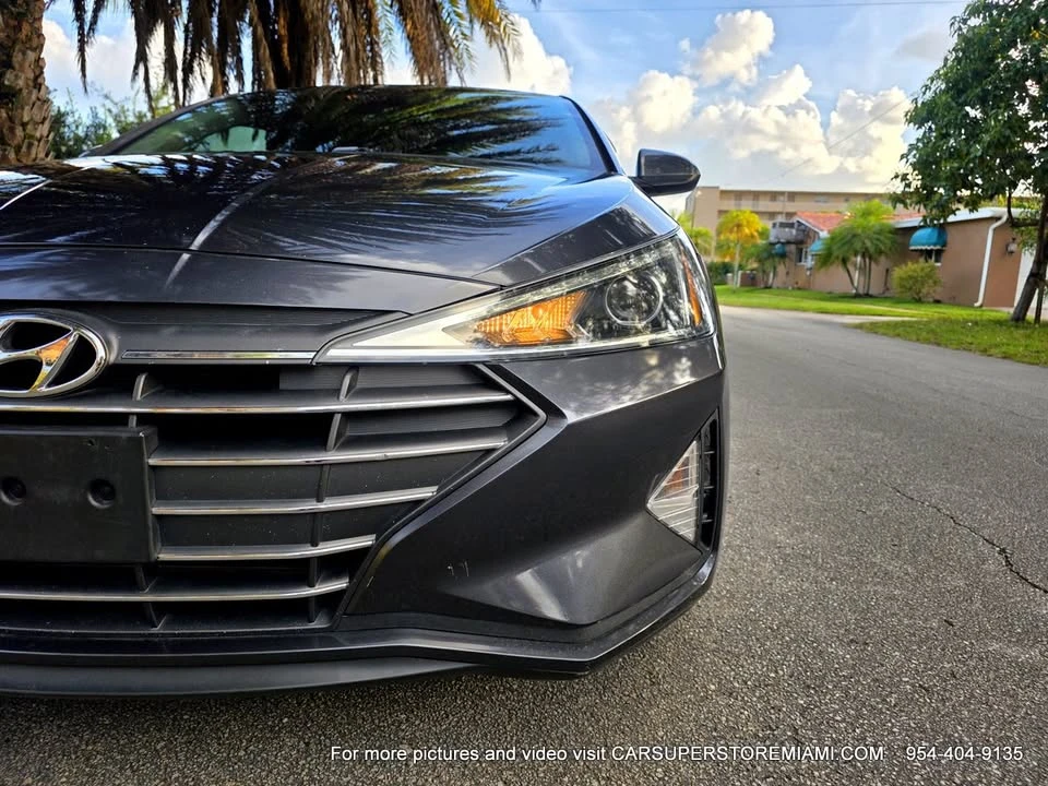 2020 Hyundai Elantra - Image 11 of 20