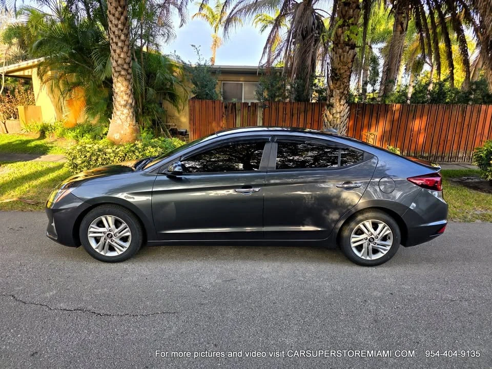 2020 Hyundai Elantra - Image 2 of 20