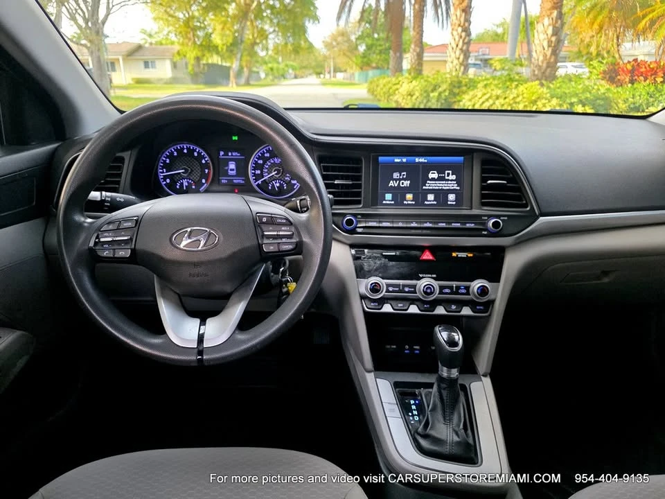 2020 Hyundai Elantra - Image 17 of 20
