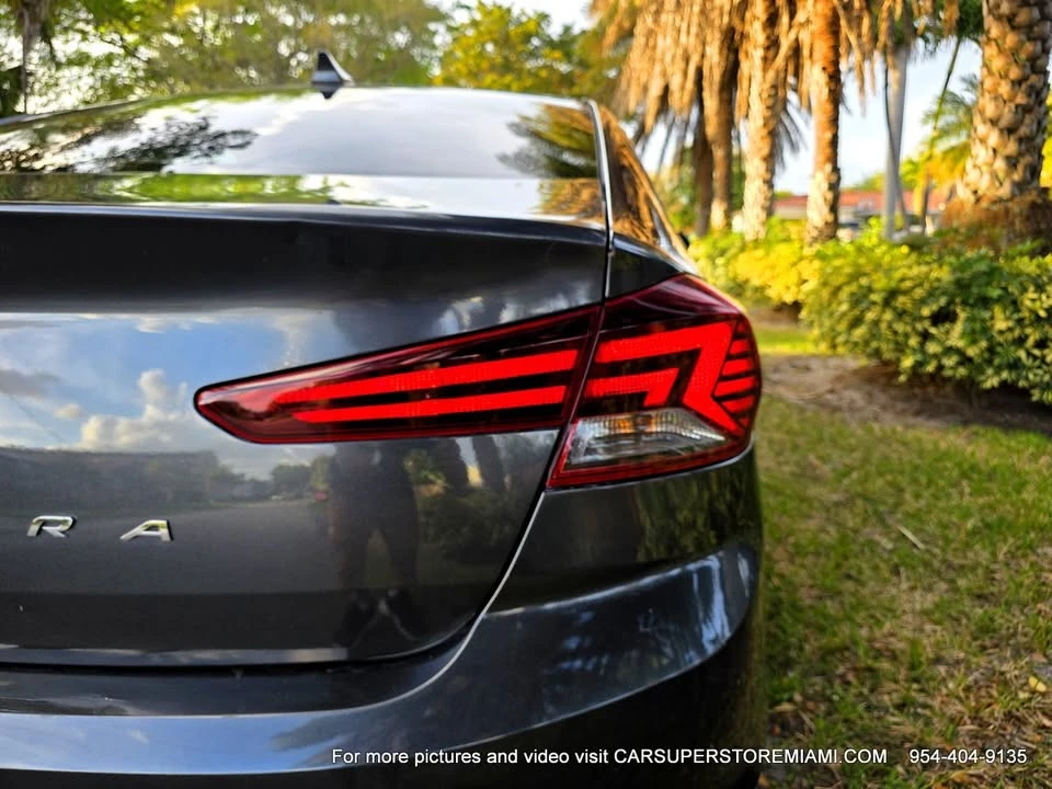 2020 Hyundai Elantra - Image 7 of 20