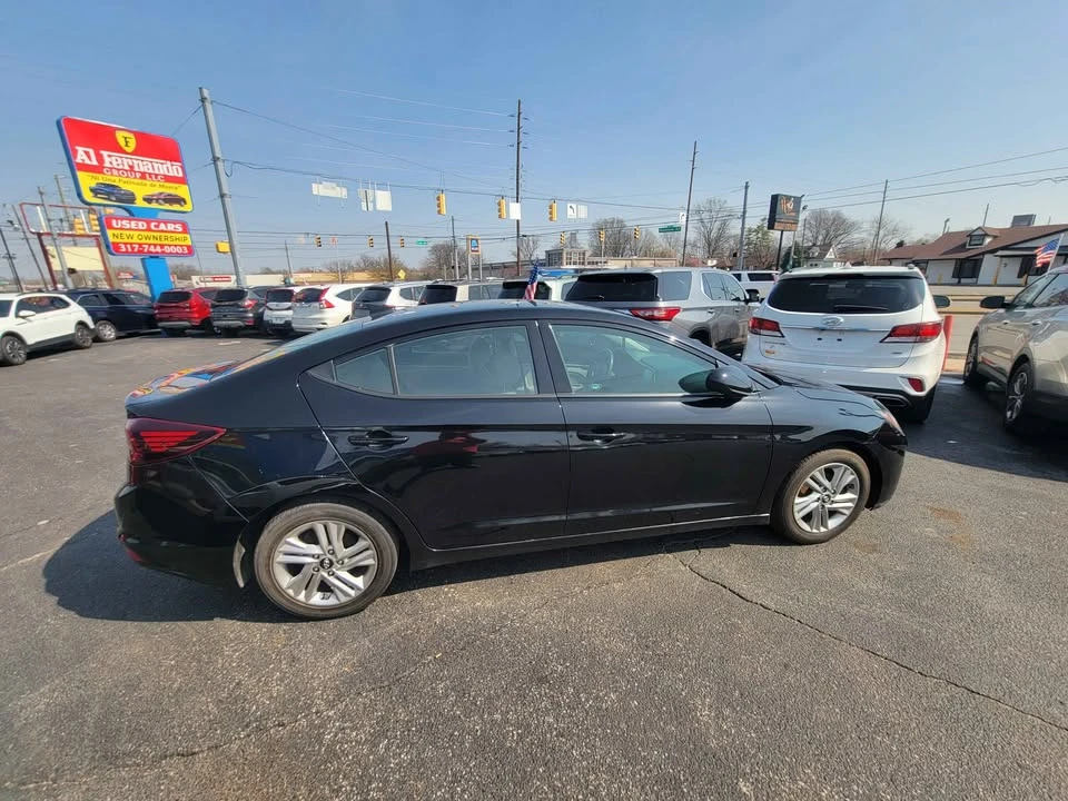 2020 Hyundai Elantra - Image 5 of 10