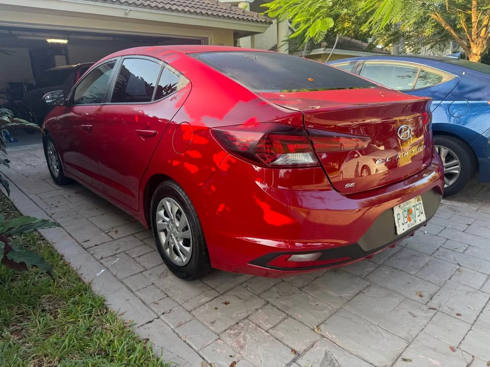 2020 Hyundai Elantra - Image 5 of 10