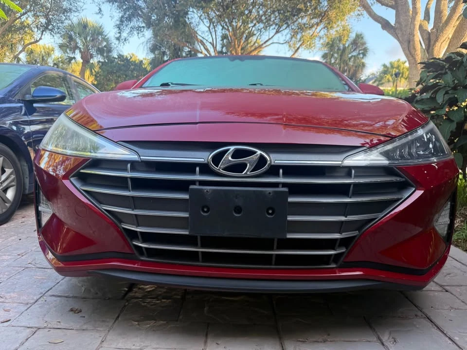 2020 Hyundai Elantra - Image 4 of 10