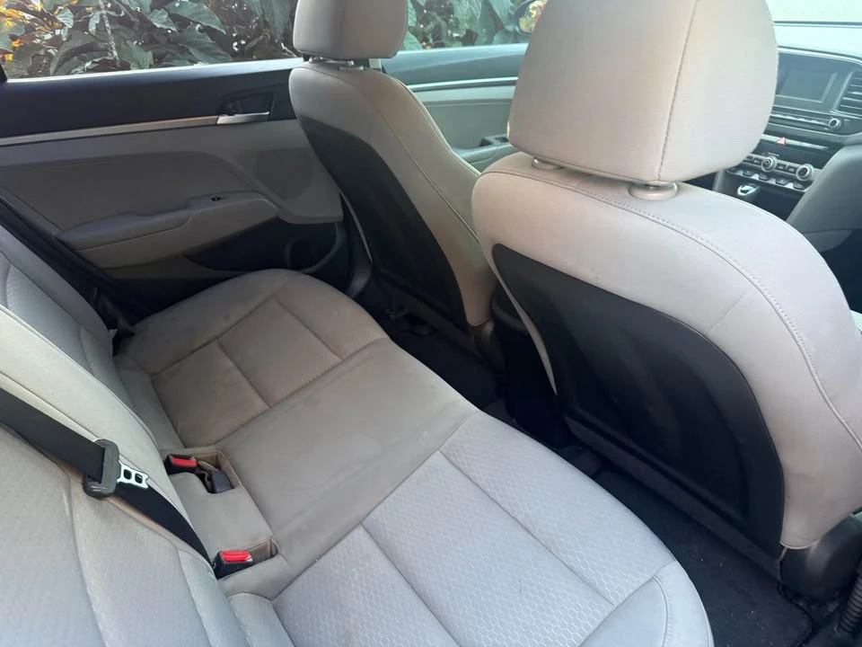 2020 Hyundai Elantra - Image 7 of 10