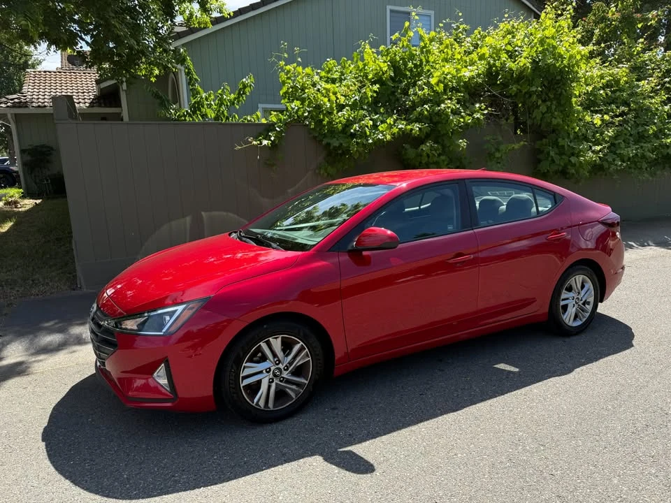 2020 Hyundai Elantra - Image 2 of 18