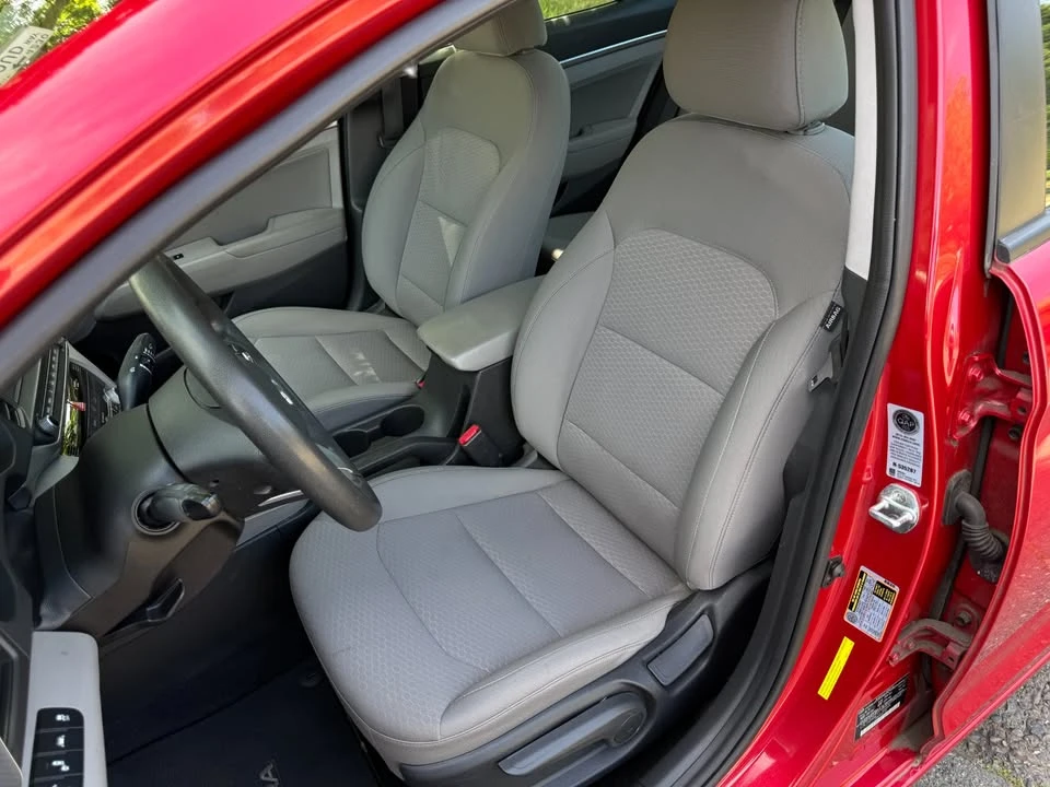 2020 Hyundai Elantra - Image 10 of 18