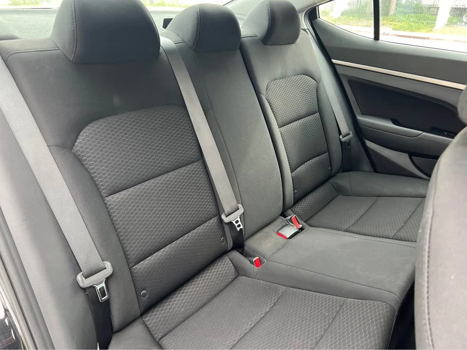 2020 Hyundai Elantra - Image 8 of 10