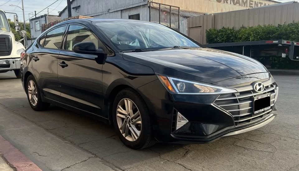2020 Hyundai Elantra - Image 3 of 10
