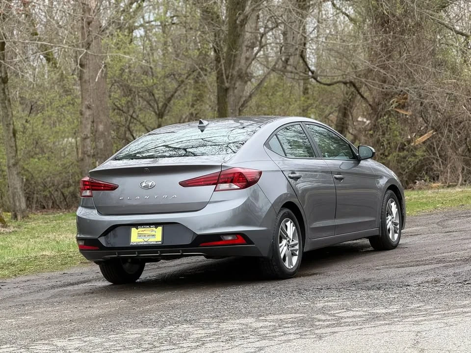 2020 Hyundai Elantra - Image 4 of 9