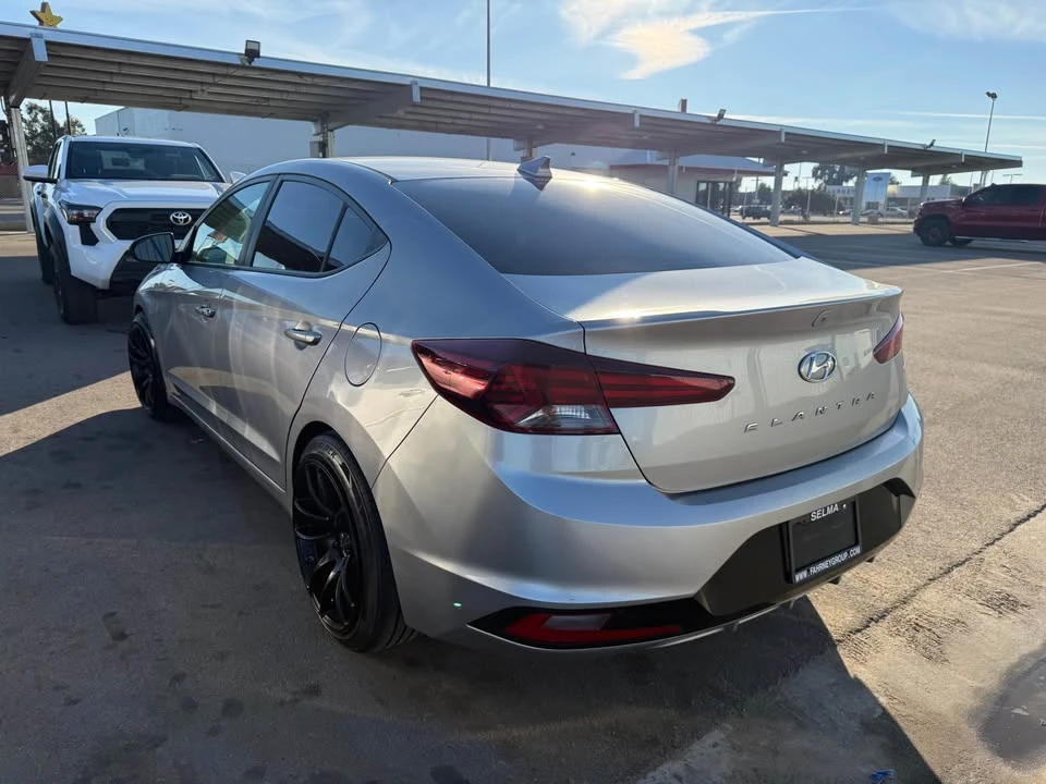 2020 Hyundai Elantra - Image 4 of 9