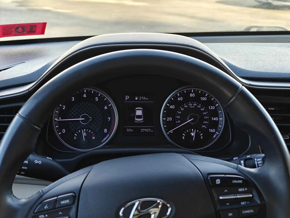 2020 Hyundai Elantra - Image 9 of 10