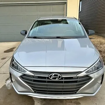 2020 Hyundai Elantra Essential