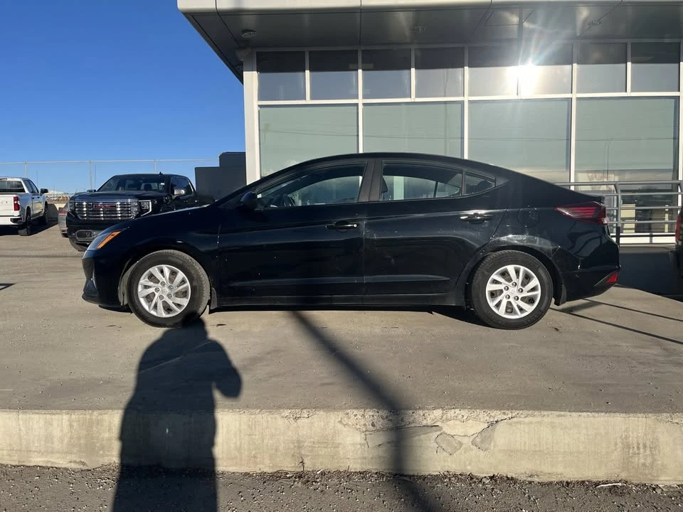 2020 Hyundai Elantra - Image 6 of 10