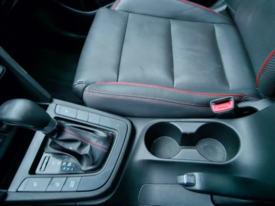 2020 Hyundai Elantra - Image 14 of 19
