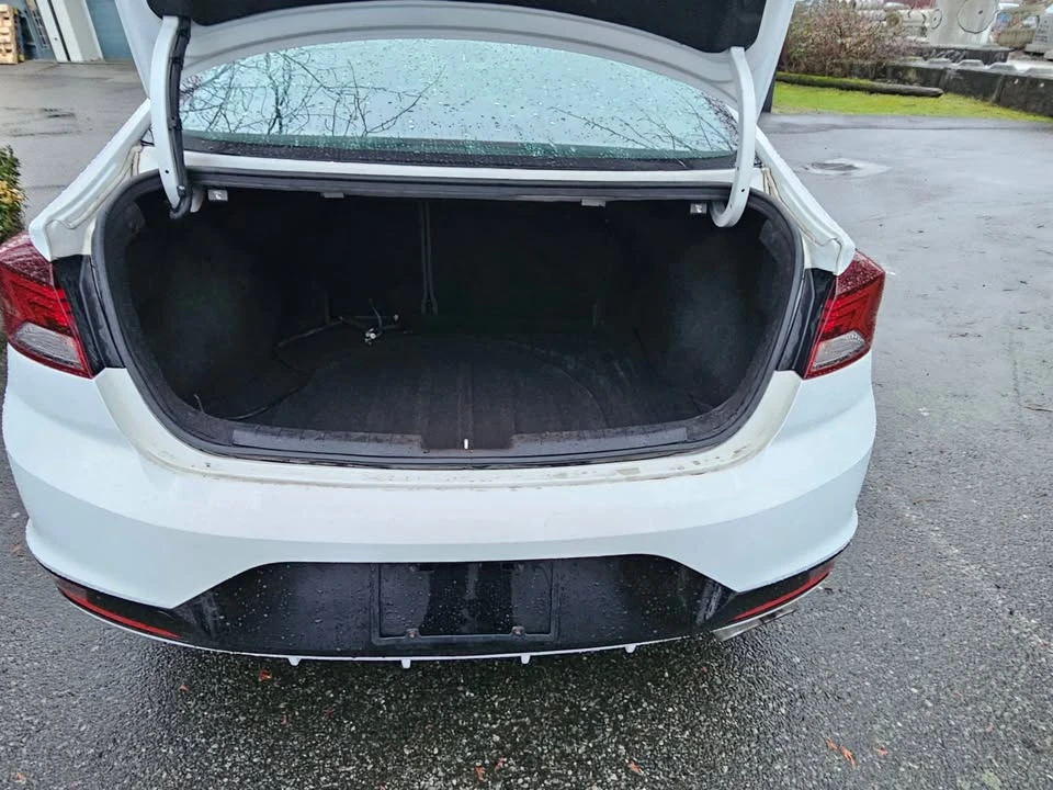 2020 Hyundai Elantra - Image 8 of 19