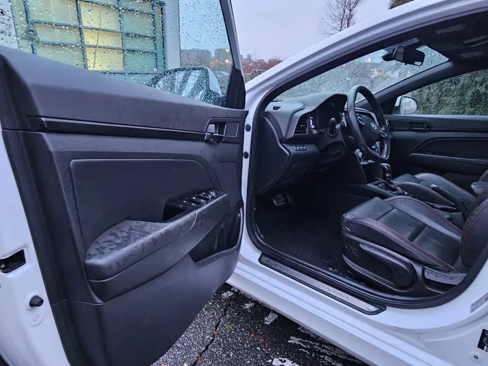 2020 Hyundai Elantra - Image 11 of 19