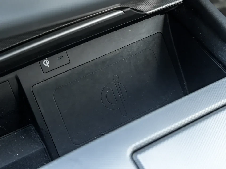 2020 Hyundai Genesis - Image 17 of 20