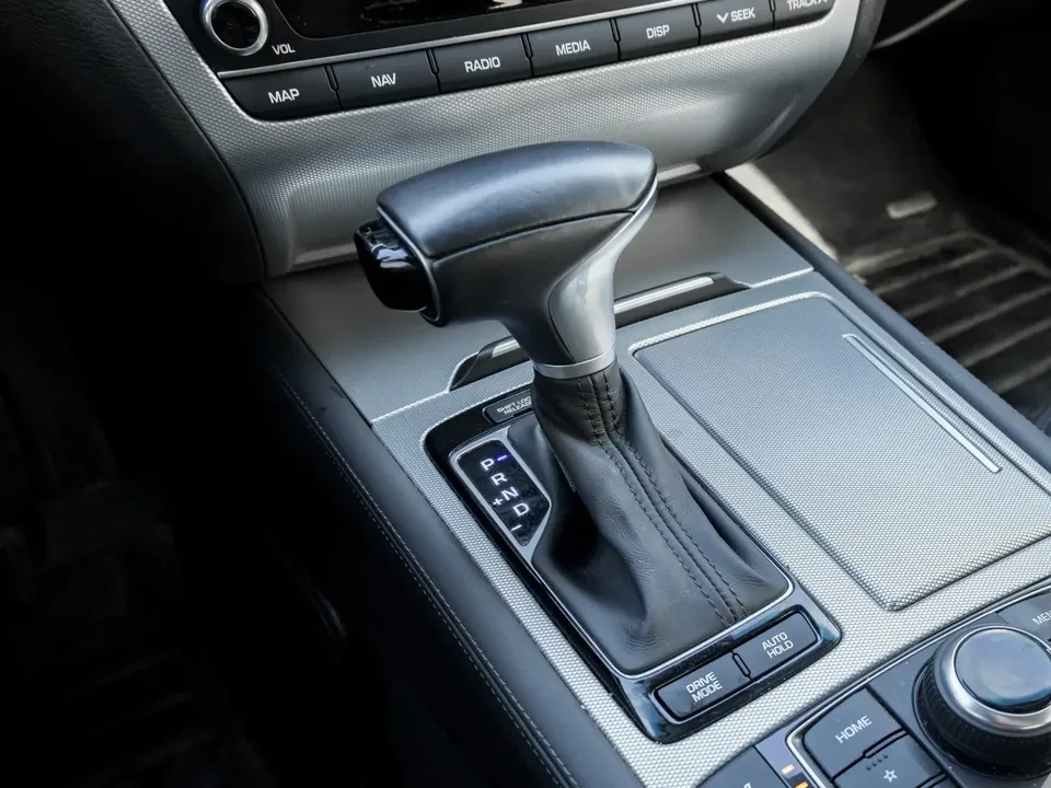 2020 Hyundai Genesis - Image 14 of 20