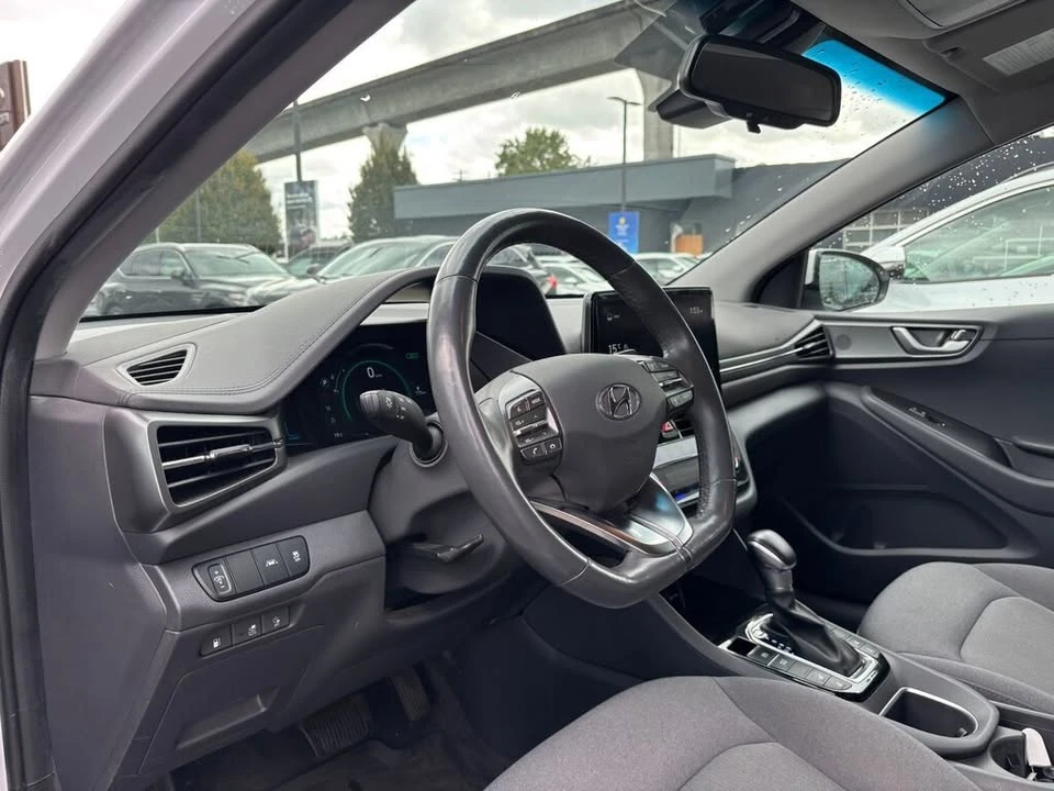 2020 Hyundai Ioniq 5 - Image 5 of 11