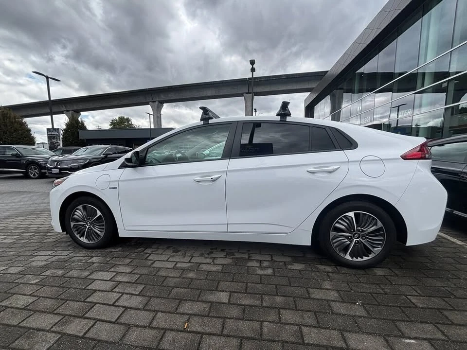 2020 Hyundai Ioniq 5 - Image 3 of 11
