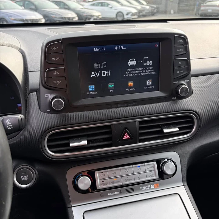 2020 Hyundai Kona - Image 10 of 17