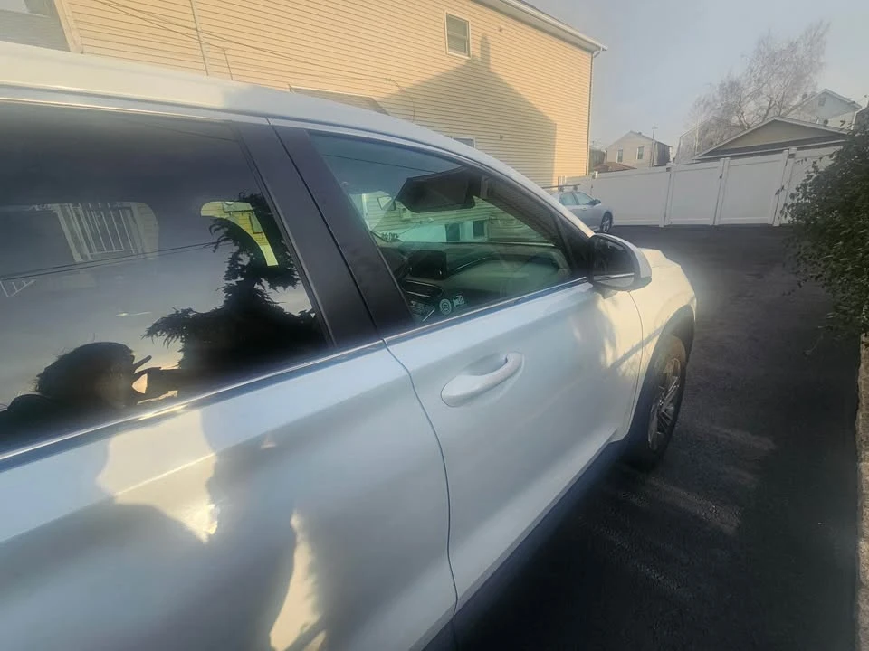 2020 Hyundai Santa Fe - Image 8 of 20