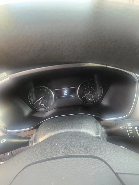 2020 Hyundai Santa Fe - Image 10 of 20