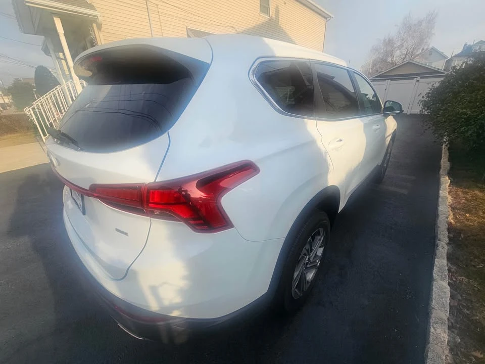 2020 Hyundai Santa Fe - Image 9 of 20