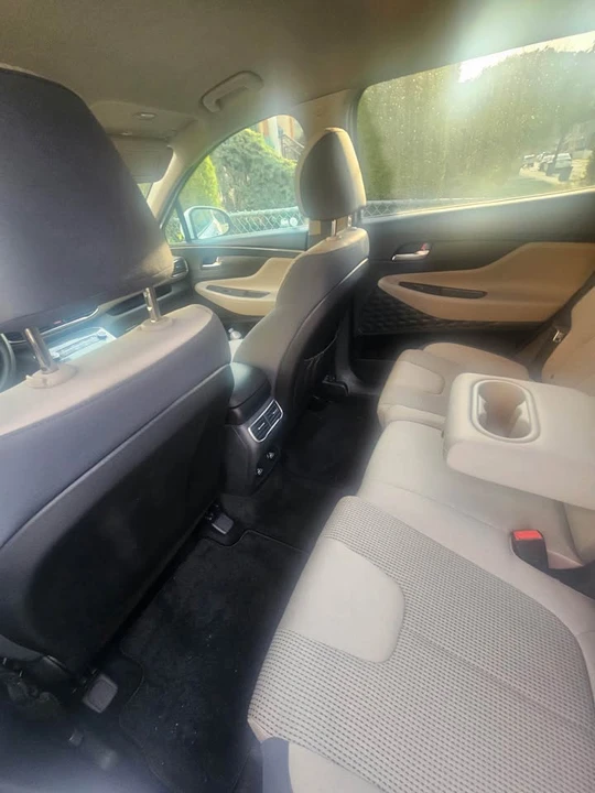 2020 Hyundai Santa Fe - Image 13 of 20