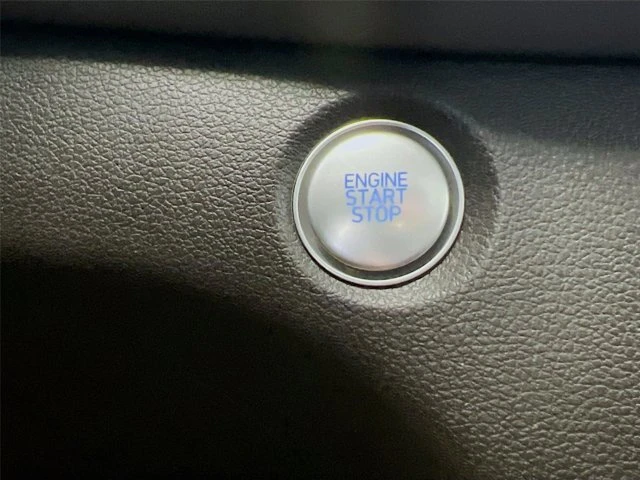 2020 Hyundai Santa Fe - Image 19 of 20