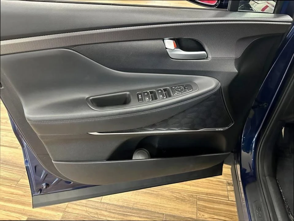 2020 Hyundai Santa Fe - Image 11 of 20