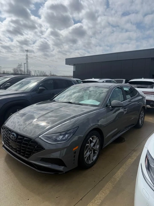 2020 Hyundai Sonata - Image 2 of 6