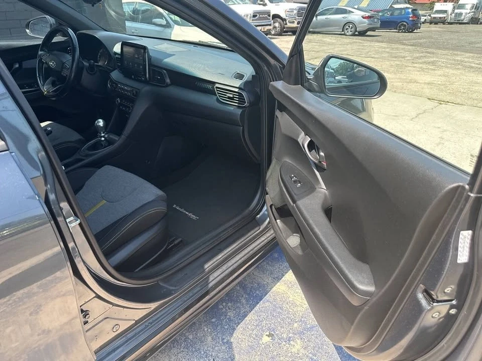 2020 Hyundai Veloster - Image 8 of 16