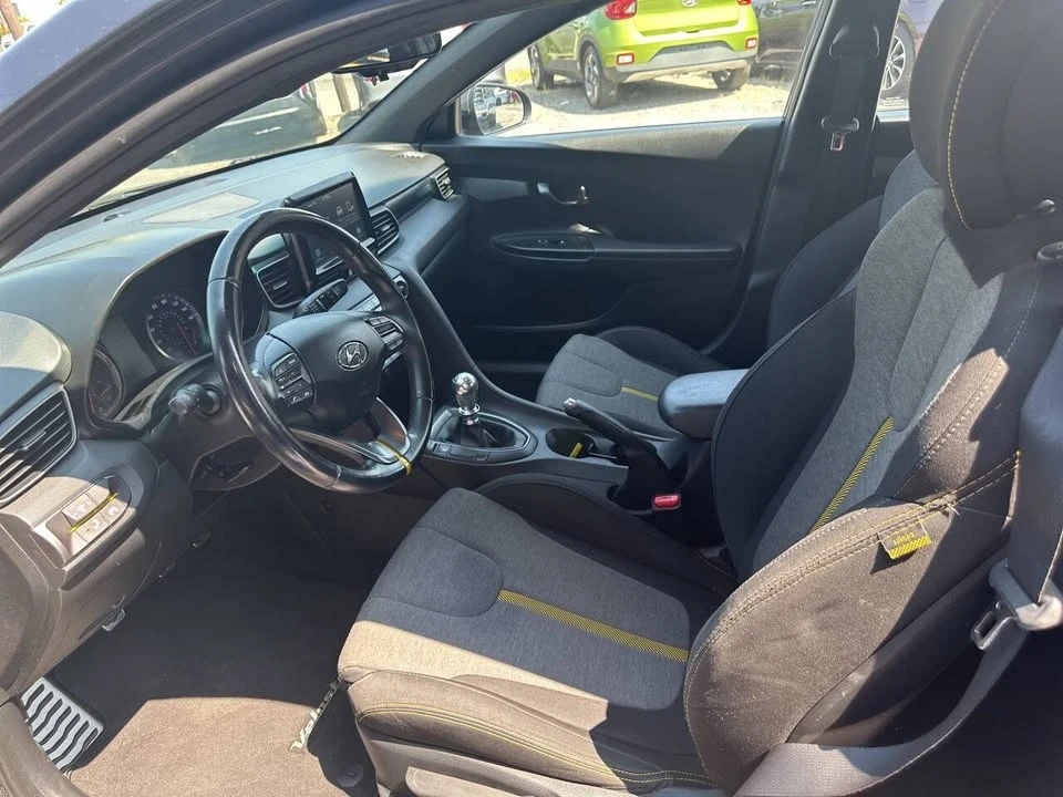 2020 Hyundai Veloster - Image 13 of 16