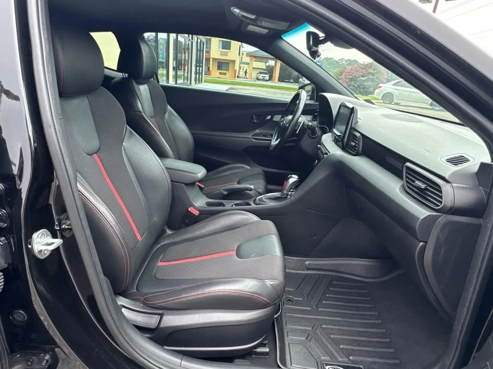 2020 Hyundai Veloster - Image 14 of 20