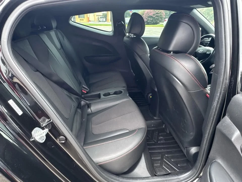 2020 Hyundai Veloster - Image 13 of 20
