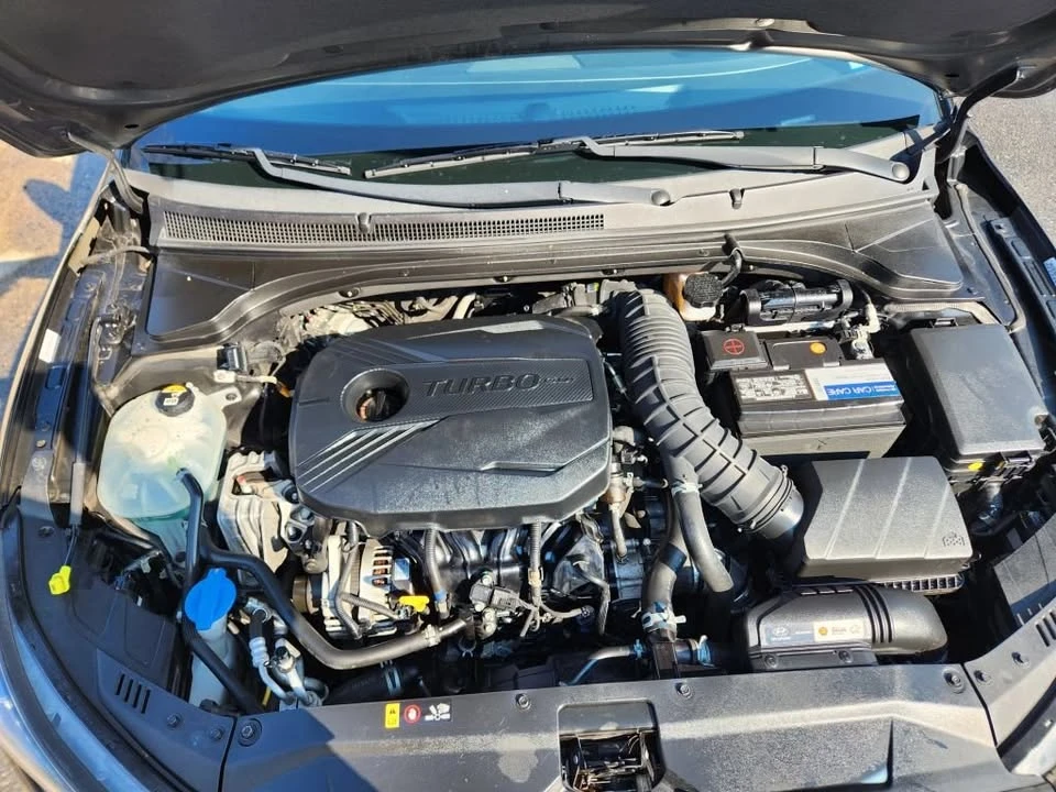 2020 Hyundai Veloster - Image 17 of 17