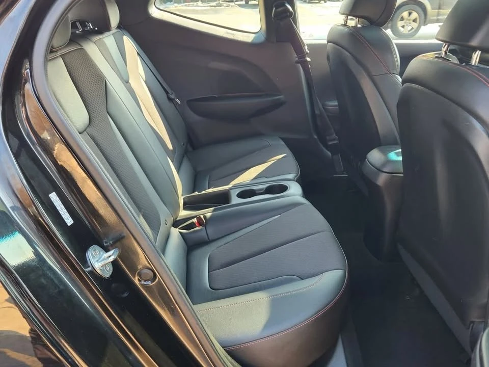 2020 Hyundai Veloster - Image 6 of 17