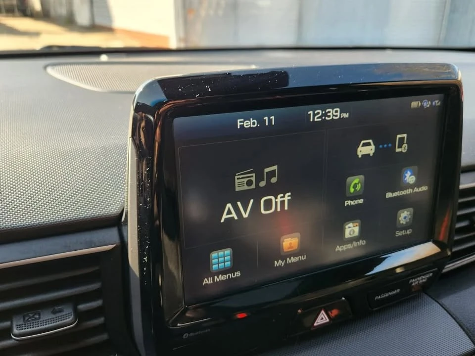 2020 Hyundai Veloster - Image 13 of 17