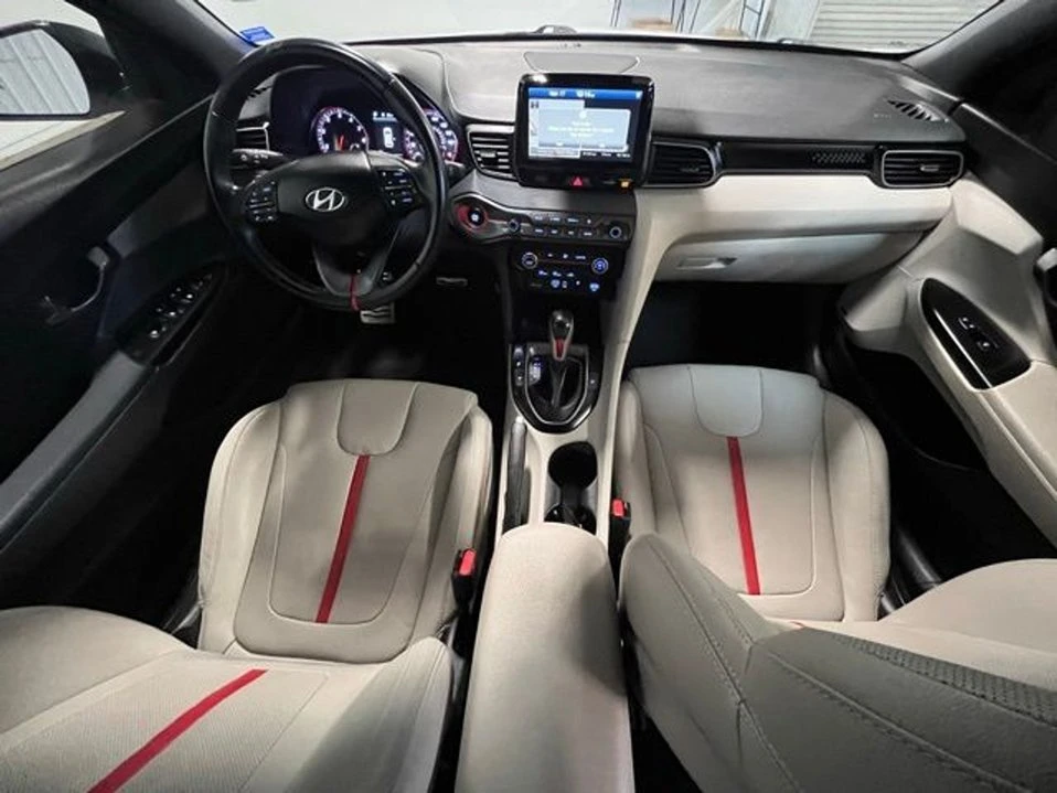 2020 Hyundai Veloster - Image 13 of 20