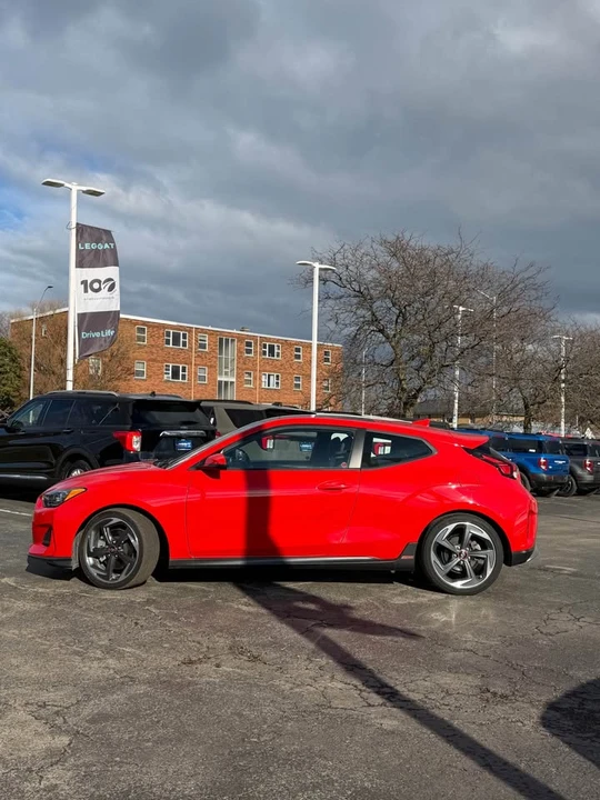 2020 Hyundai Veloster - Image 7 of 10