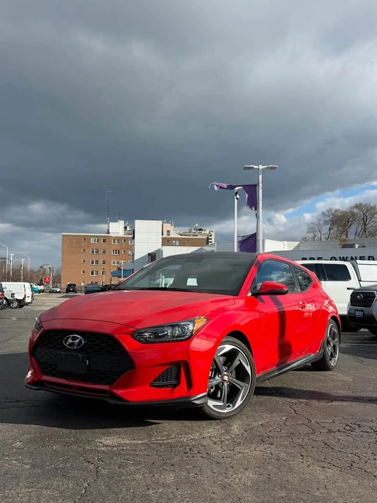 2020 Hyundai Veloster - Image 2 of 10