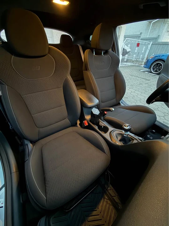 2020 Hyundai Veloster N - Image 14 of 15
