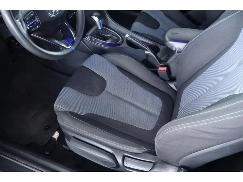 2020 Hyundai Veloster - Image 13 of 20