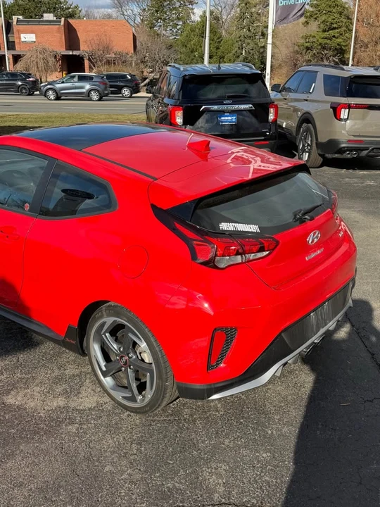 2020 Hyundai Veloster - Image 6 of 10