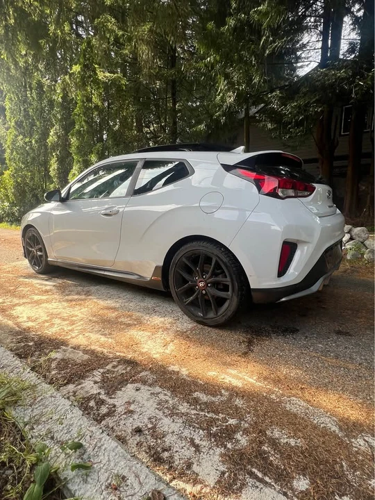 2020 Hyundai Veloster - Image 5 of 15