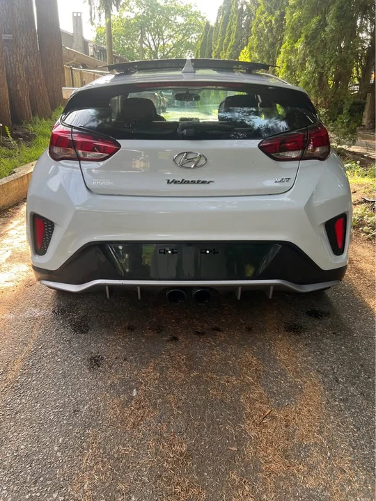2020 Hyundai Veloster - Image 7 of 15